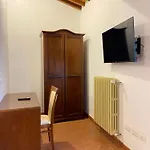 Casale Dei Cento Acri ベッド・アンド・ブレックファスト 2*