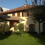 Casale Dei Cento Acri Bed and breakfast